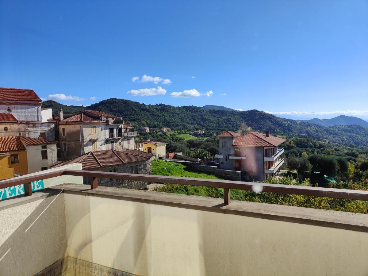Lanterna Verde Torre Orsaia Bagian luar foto
